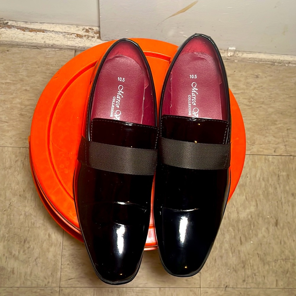 Shiny Italian men’s shoes